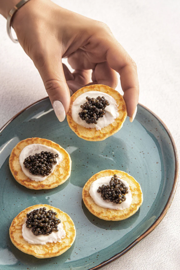 blini caviar_120_1080x